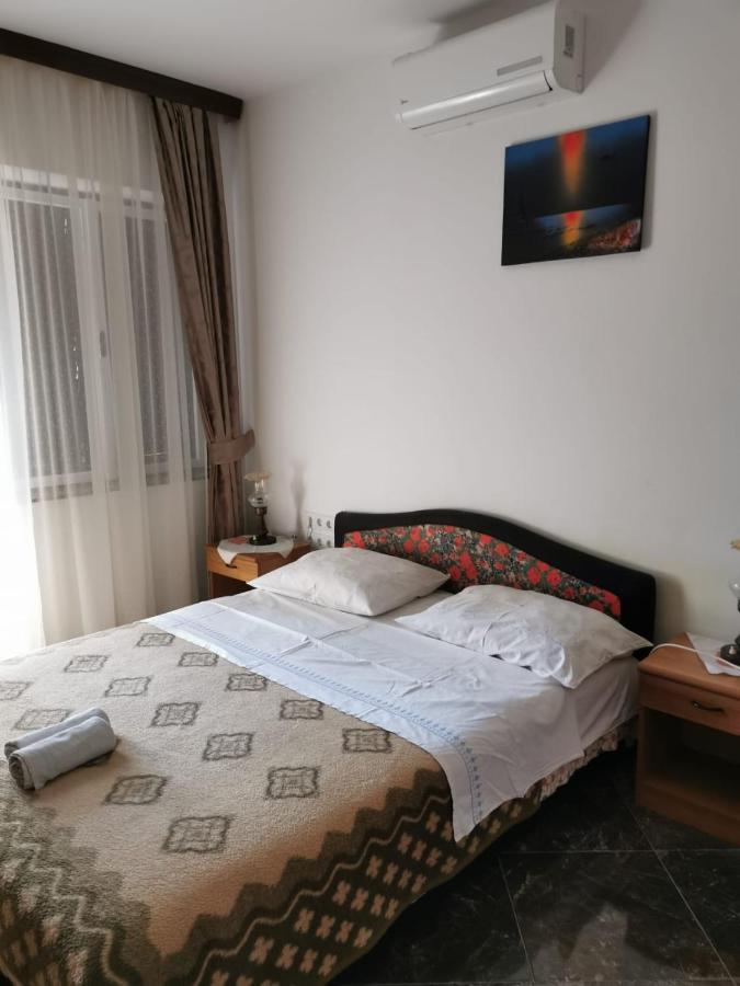 Apartment Dalmatini Tar-Vabriga ภายนอก รูปภาพ