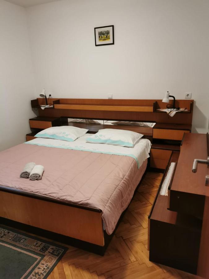 Apartment Dalmatini Tar-Vabriga ภายนอก รูปภาพ